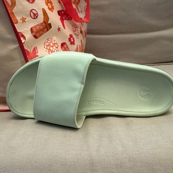 Lululemon Restfeel Slides - Picture 5 of 5